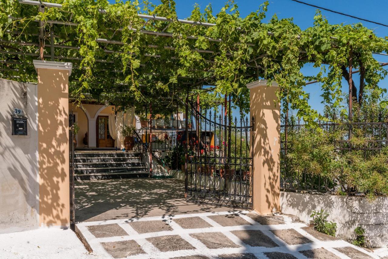 Irida'S Apartment Lithakia  Екстериор снимка
